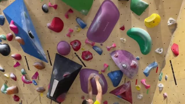 The upper purple treaty v4 saves one point by changing the climbing method. The 30 degree inclined c