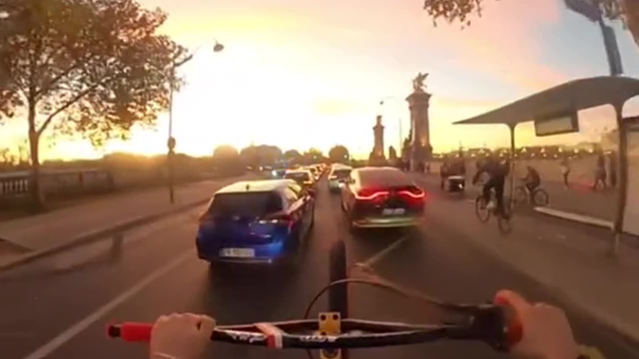 Bicycle wheeling