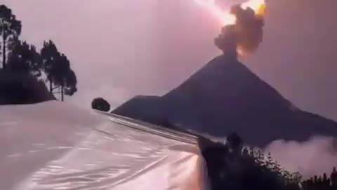 Volcano Lightning Show