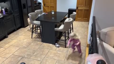 Golden Retriever Chases Little Girl Everywhere! They're Adorable Together!!