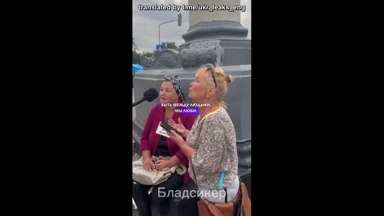 A Ukrainian granny said she would be glad if Russia would come to an agreement with the Ukrainians