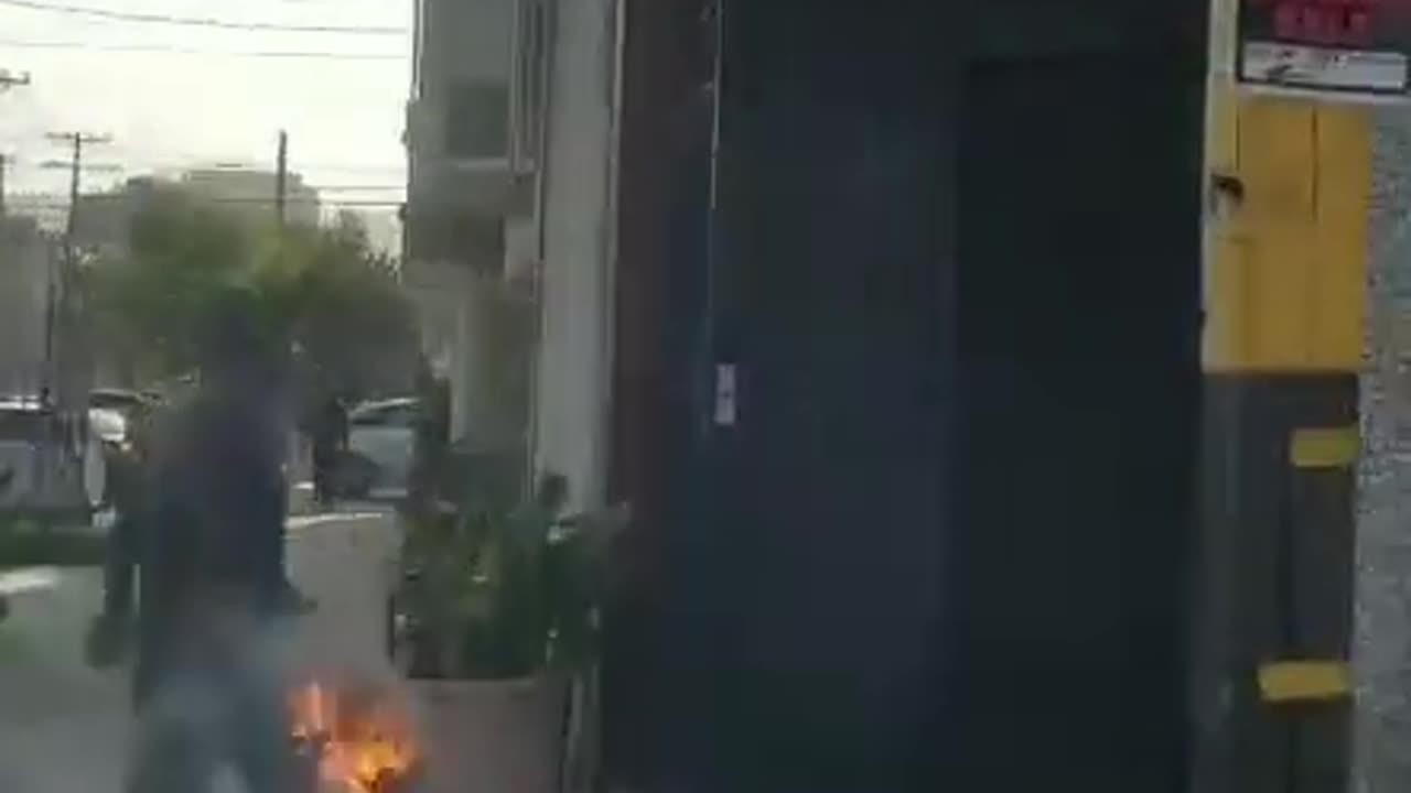 Guy casually walking around on fire in San Francisco🚶‍♂️🔥