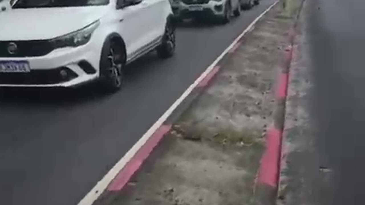 Assaltante faz direct enquanto faz o assalto, tudo registado