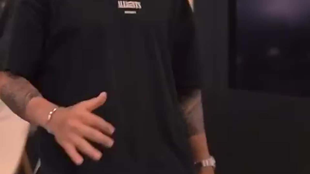 Virat's_Alien_tattoo