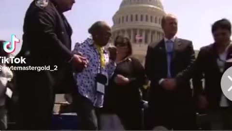 This goes against the narrative that Trump is a racist, our President has a great heart
