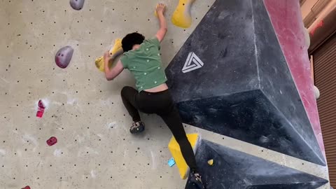 I tried this line for about 20 times, but finally I changed a rock point and went to v2-v4