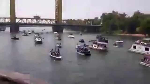 Sacramento River Trump Boat Flotilla