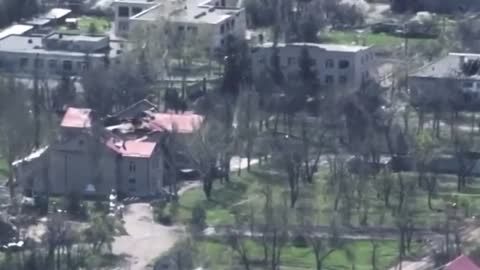 Russian Armor Destroyed In Direct Hit From Ukrainian Artillery