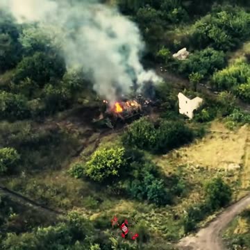 Massive Soviet 203mm Gun Destroyed by Ukrainian Artillery