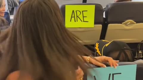 Mile-high pregnancy announcement! ❤️
