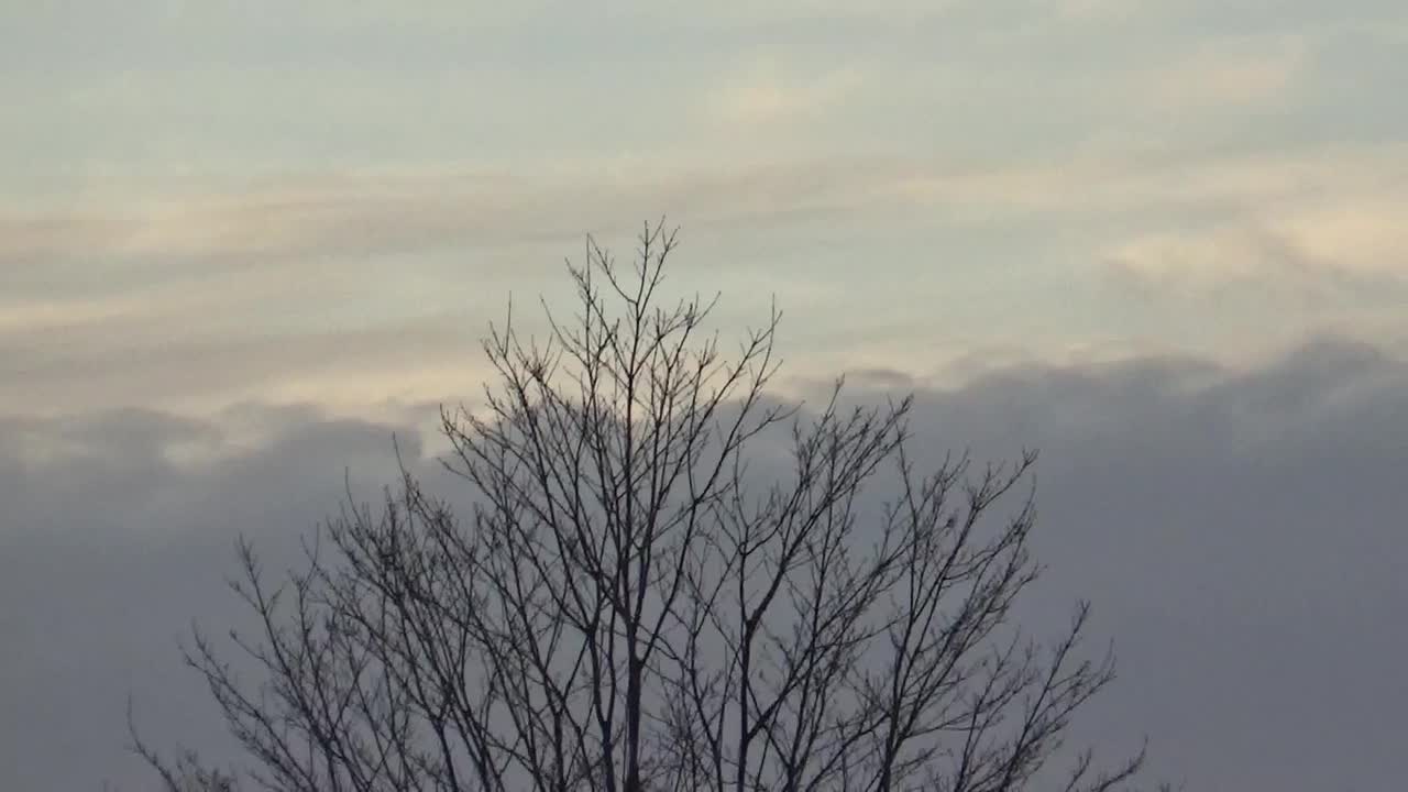 Kelvin Helmholtz clouds, aka billow clouds or shear-gravity cloud