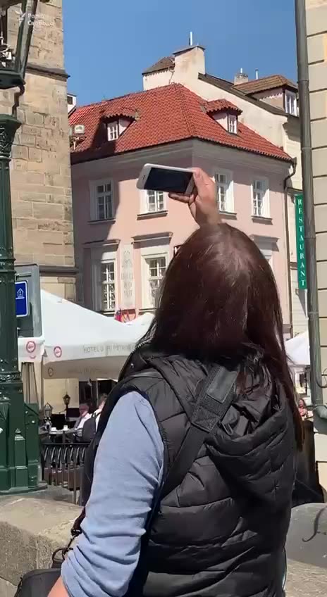 A poster calling for the exclusion of Russia from the UN Security Council