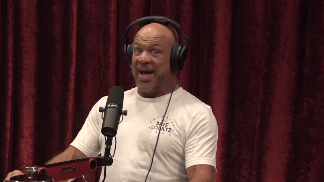 How Kurt Angle Won an Olympic Golden Medal with a Broken Neck | Joe Rogan