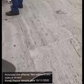 Non siamo in uno stato di diritto Mettiti la museruola 😷