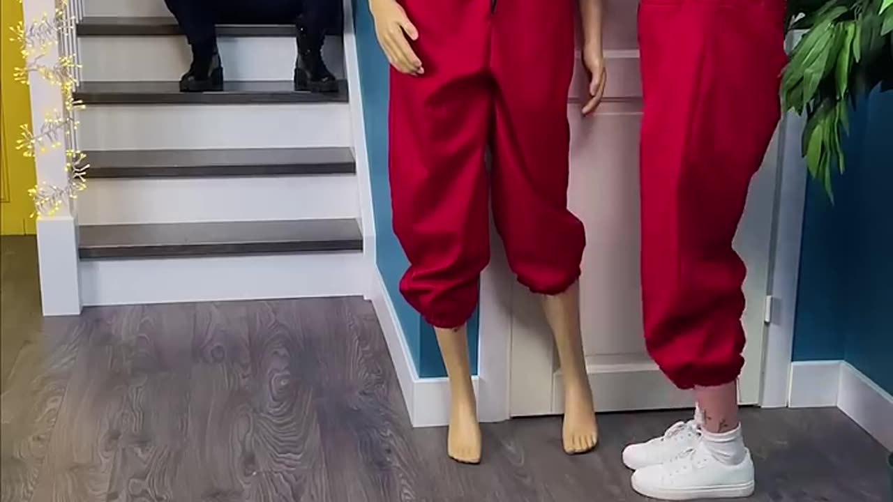 Diese Schaufensterpuppe ist ein Räuber! 😱🤣 #shorts