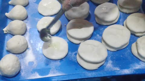 Making roti in Kashmir time lapse video 🥰🤯