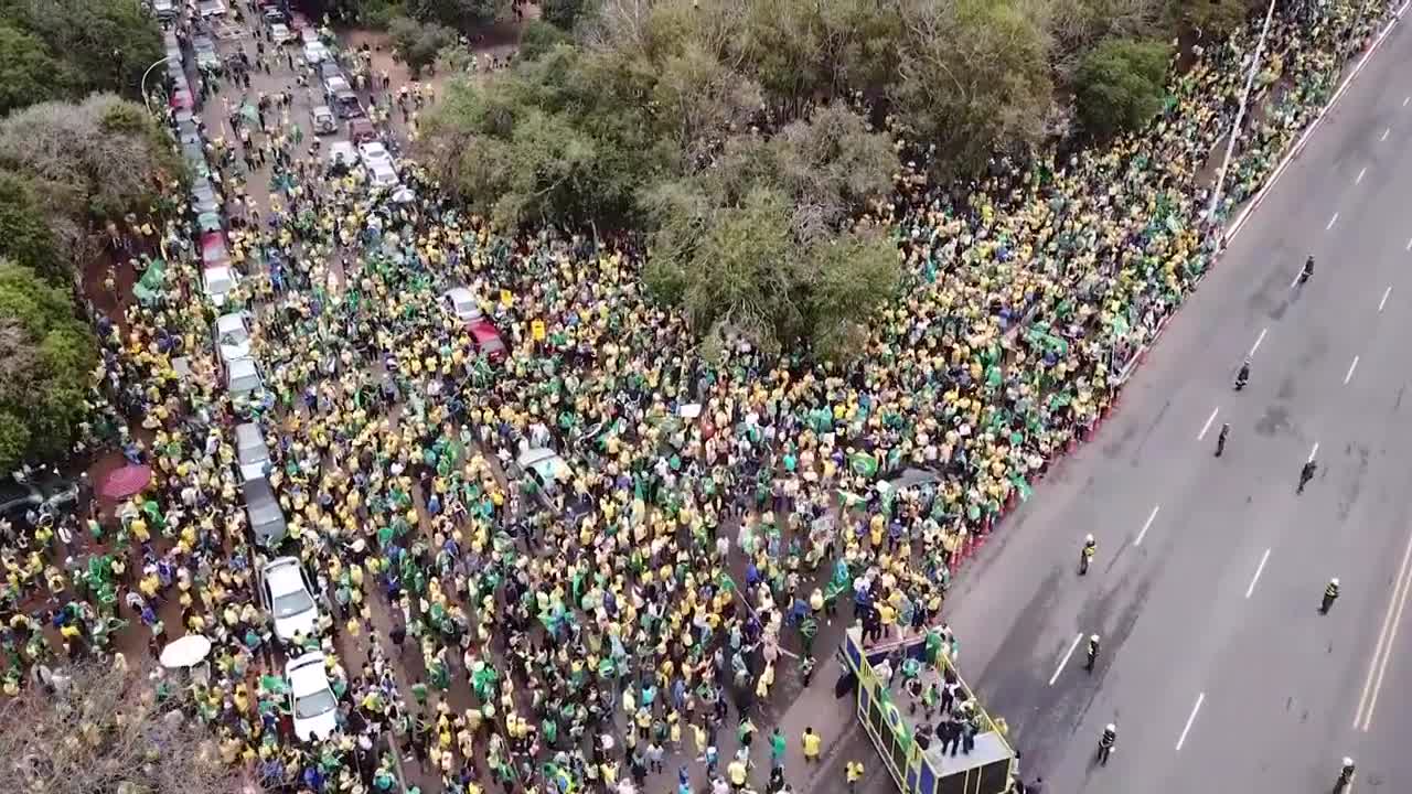 Hundreds of pro-Bolsonaro protesters call for military intervention in Brazil's capital | AFP