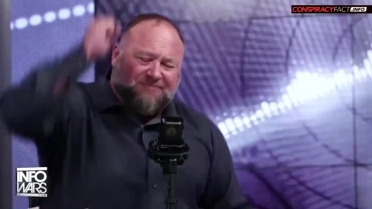 Alex Jones rants against the war mongers *strong lauguage*