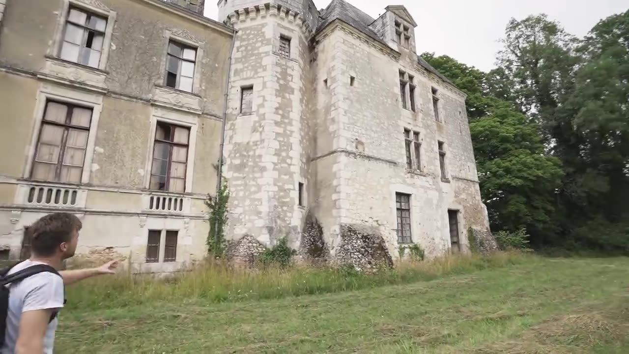 Abandoned 17th Century Fairy tale Castle ~ Everything Left Behind!