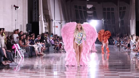 Alison Bowles in Slow Motion _ Miami Swim Week 2022