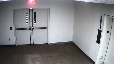 8472OHOB01FreightElevator_2021-01-06_22h20min01s763ms.mp4