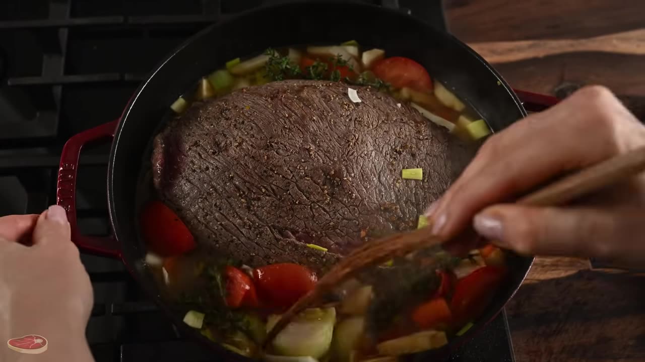 This is how beef is prepared in a five-star hotel. A special kind of recipe!