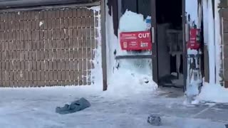 Looting breaks out after a major blizzard hits Buffalo NY