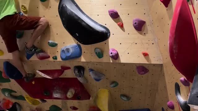 Rock climbing v4 left