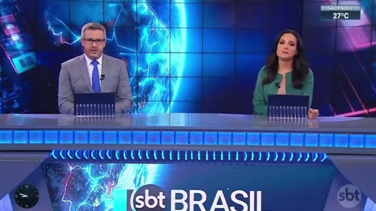 Márcia Dantas se emociona ao vivo