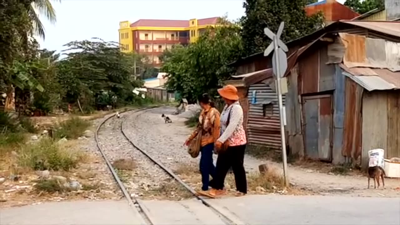 My Southeast Asia Life - Have you heard of the Bamboo Railway?