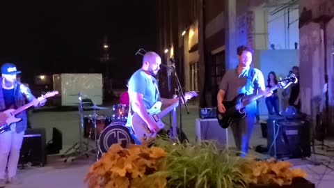 City Awake "Who Needs A King"