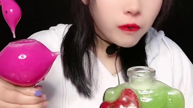 Asmr water drinking and eating