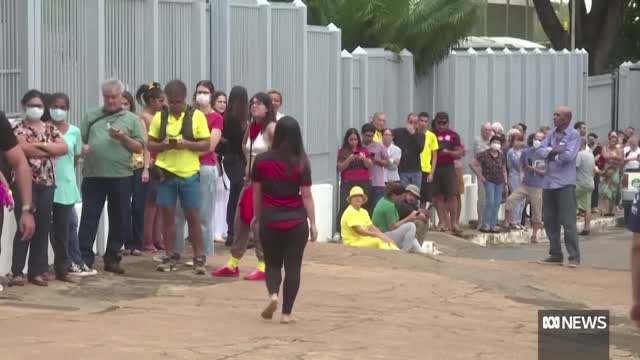 Demonstrators in Brazil hold firm in the face of calls to back down | The World