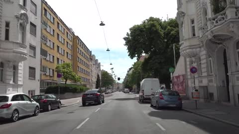 Driving Downtown - Vienna 4K - Austria(00h45m13s-00h47m11s)