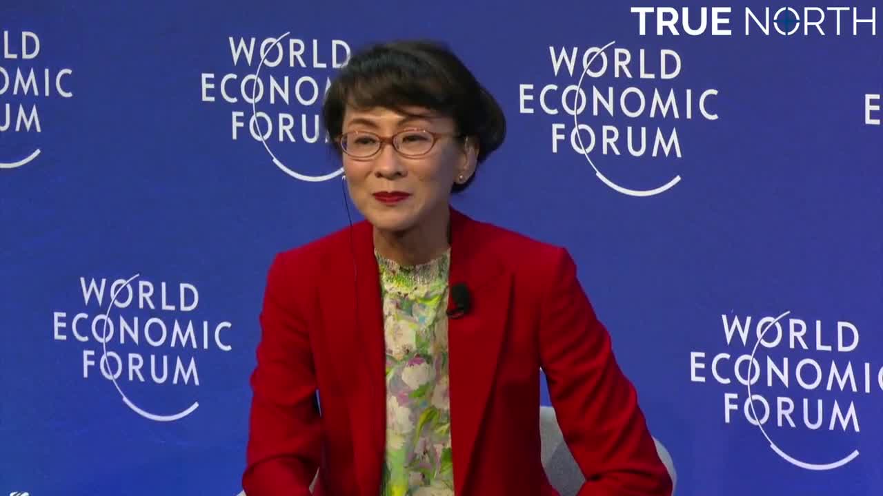 Davos WEF moderator asks how many of their guests have electric vehicles. *See Description*