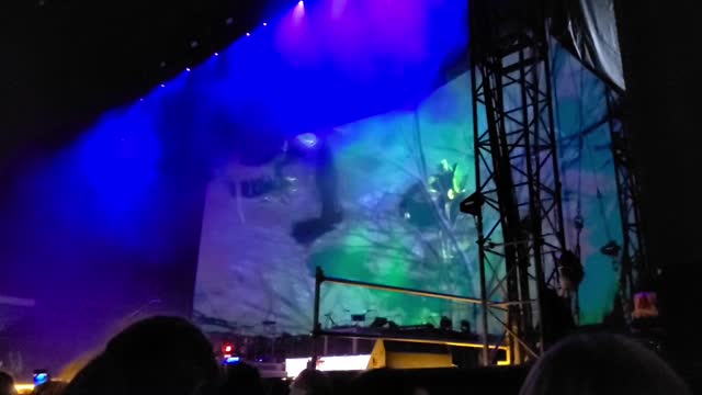 Guns n Roses Opening Of The Show