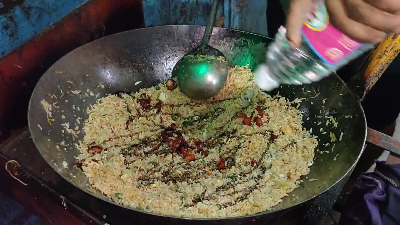 Making chicken rice Indian style #foodie #chicken