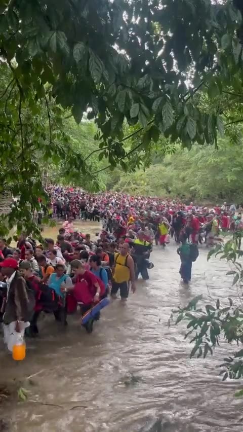 Imigranci idą do USA