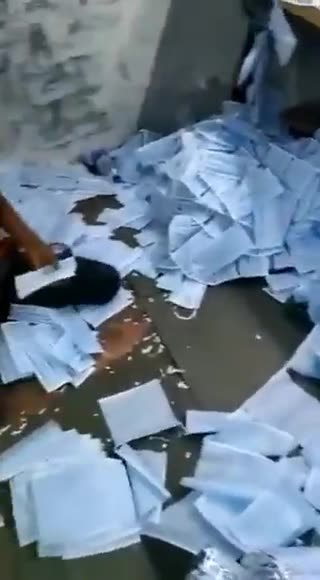 כל מי שחושב לחזור לשים מסיכות צפו איך מכינים אותם