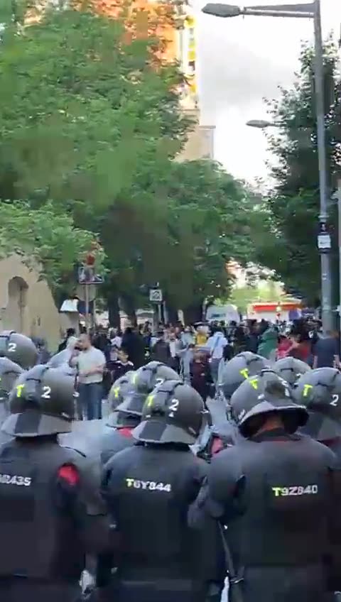 VOX es víctima de un "ataque" racista en Salt (Gerona)