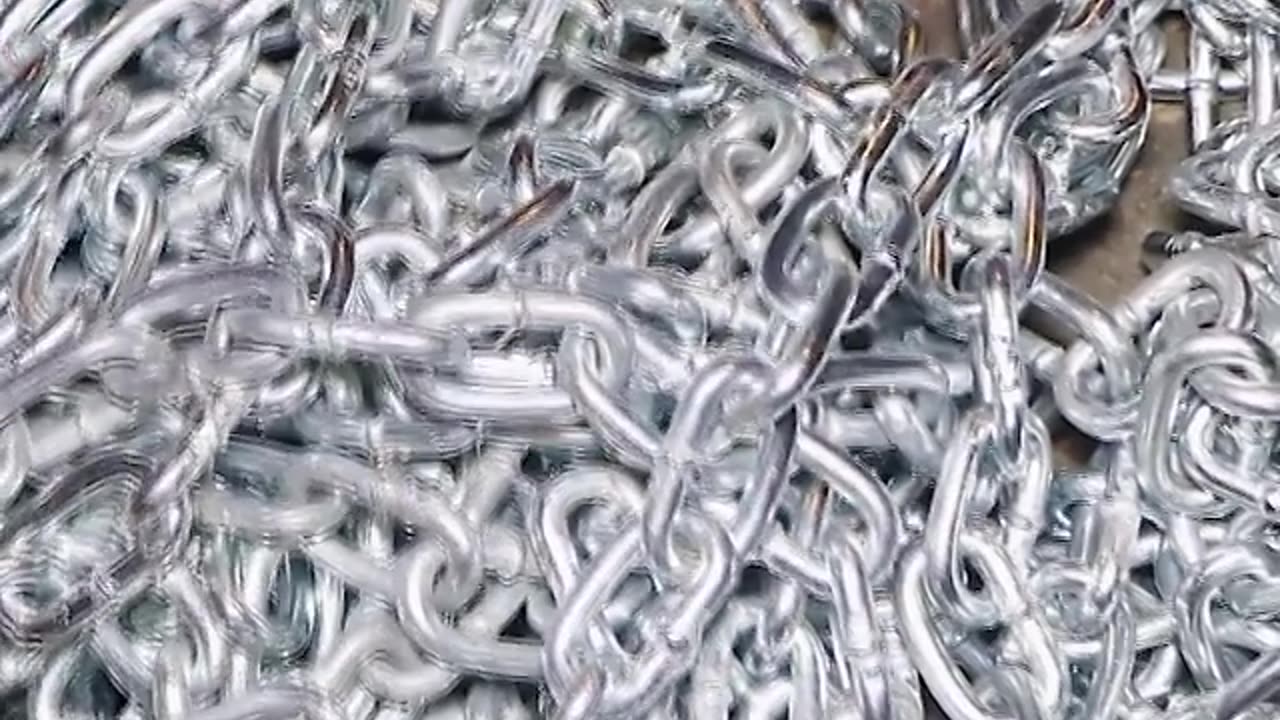 The art of metal chain manufacturing. A behind-the-scenes look💦💦