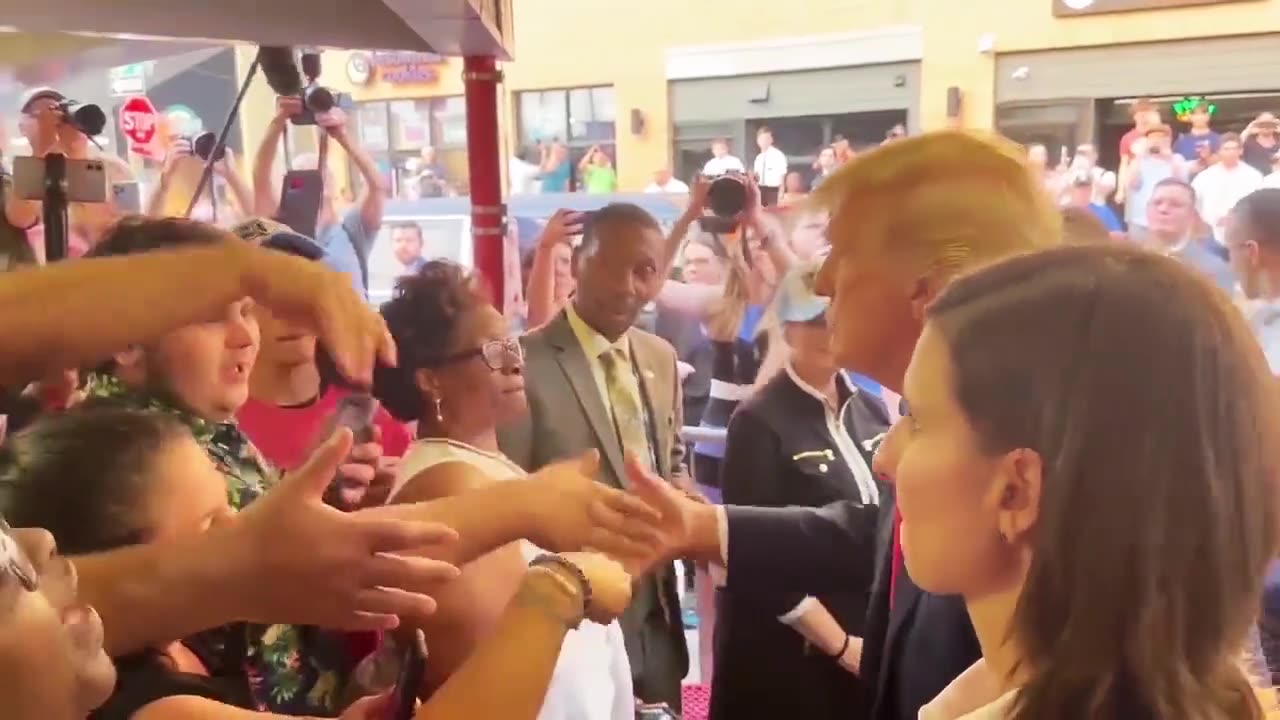 Trump makes a stop at a Pat's local steaks