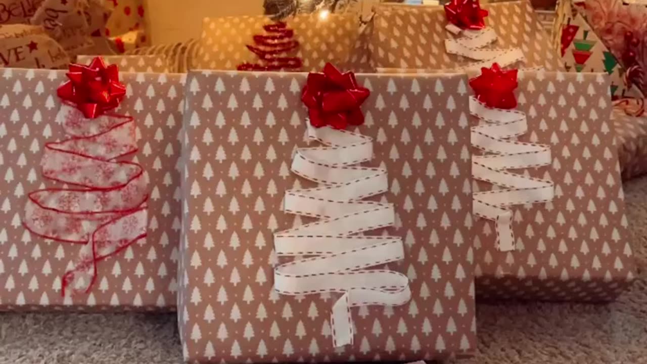 Super easy way to decorate Christmas gift 🎁