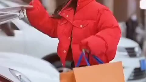 Cute girls reaction