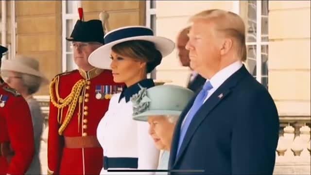 Queen Standing in Between of Trump&Melania