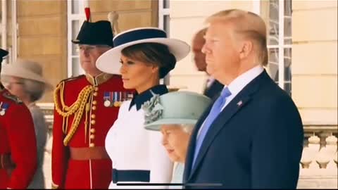 Queen Standing in Between of Trump&Melania