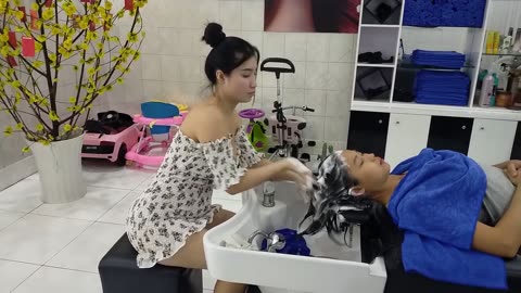 Vietnamese Barbershop, the time with her is the most relaxing moment for me