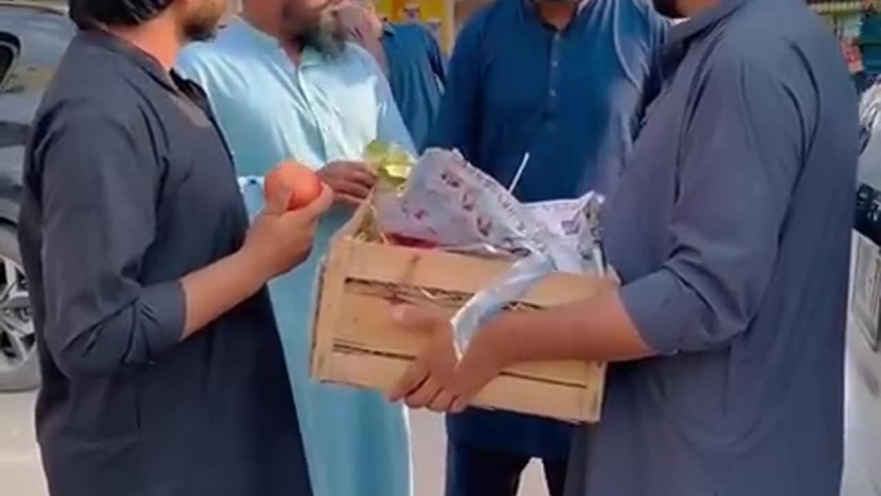 Khata Pita Rozedaar! | Message for Muslims.