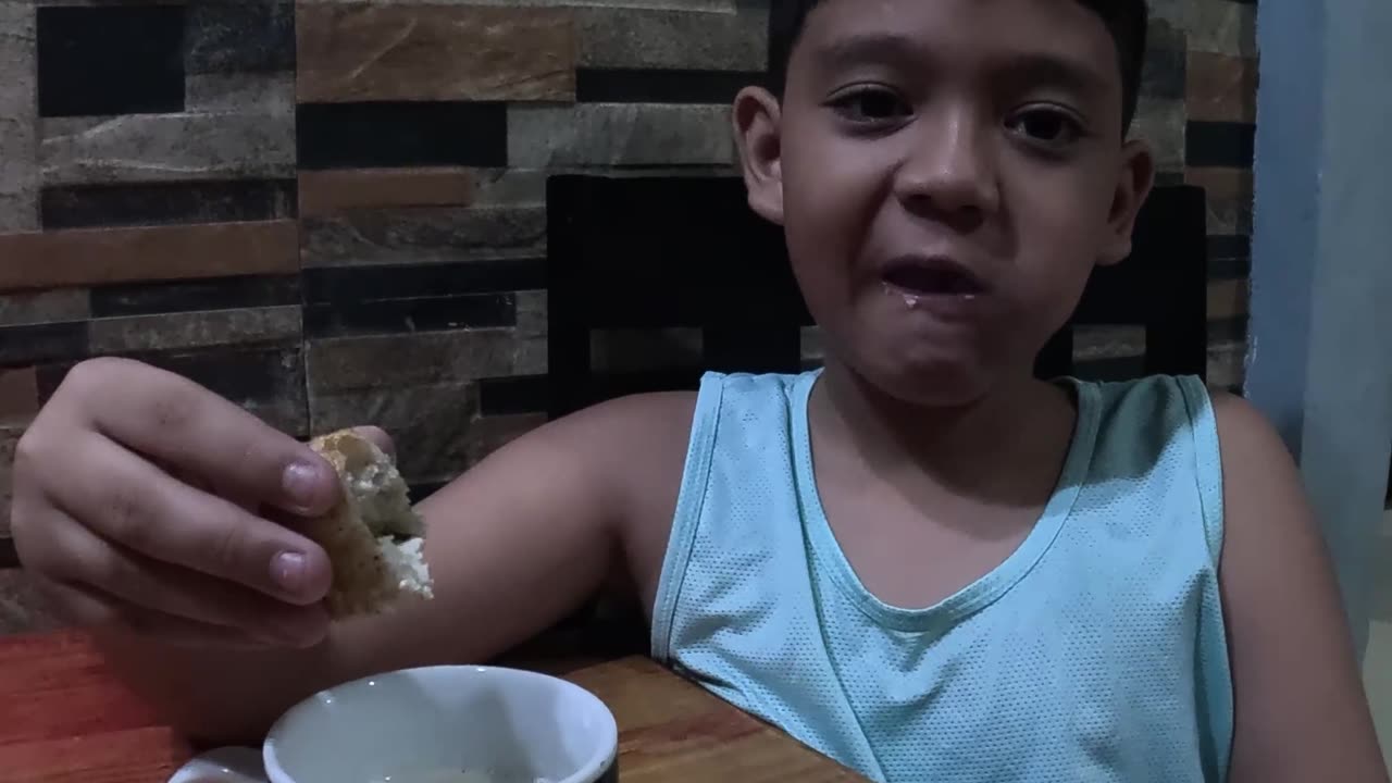 Hot Pandesal, Classic Filipino Breakfast!