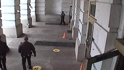 3210LHOB01MainEntranceExterior_2021-01-06_12h45min25s857ms.mp4